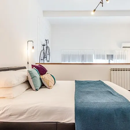 Private Parking Loft Di Design In Pieno Centro Appartement